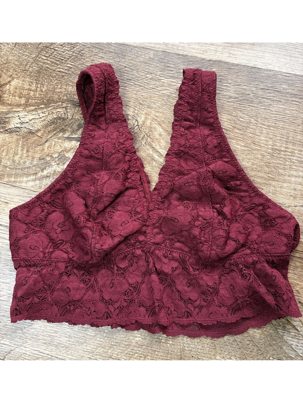 Wishlist Medium Burgundy Lace Bralette Soft Stretchy Floral Design